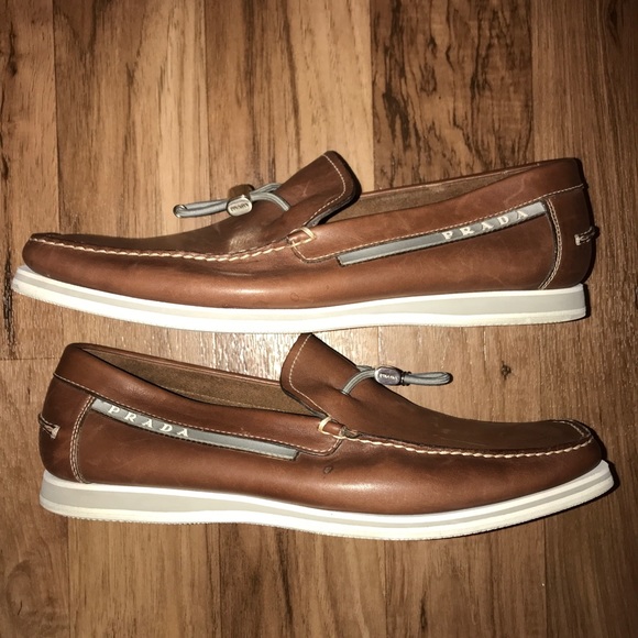 Prada Brown Boat shoe with draw string. - Picture 7 of 8